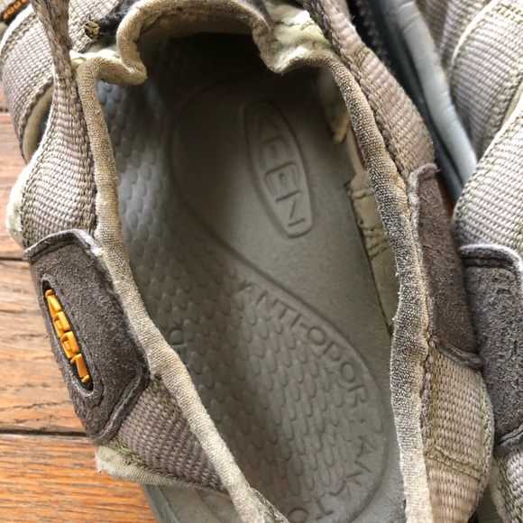 Keen Woman’s Waterproof Sandals - Picture 2 of 6